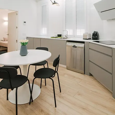 Lujoso Y Amplio Apartamento Con Parking Incluido Leon Exterior photo