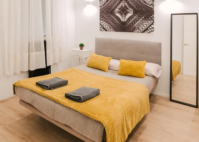 Lujoso Y Amplio Apartamento Con Parking Incluido